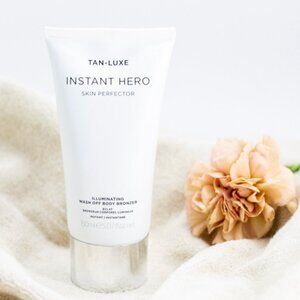 TAN-LUXE Instant Hero Skin Perfector Tan Bronzer